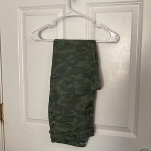 Old Navy Mid Rise Green Camo Women's Jeans